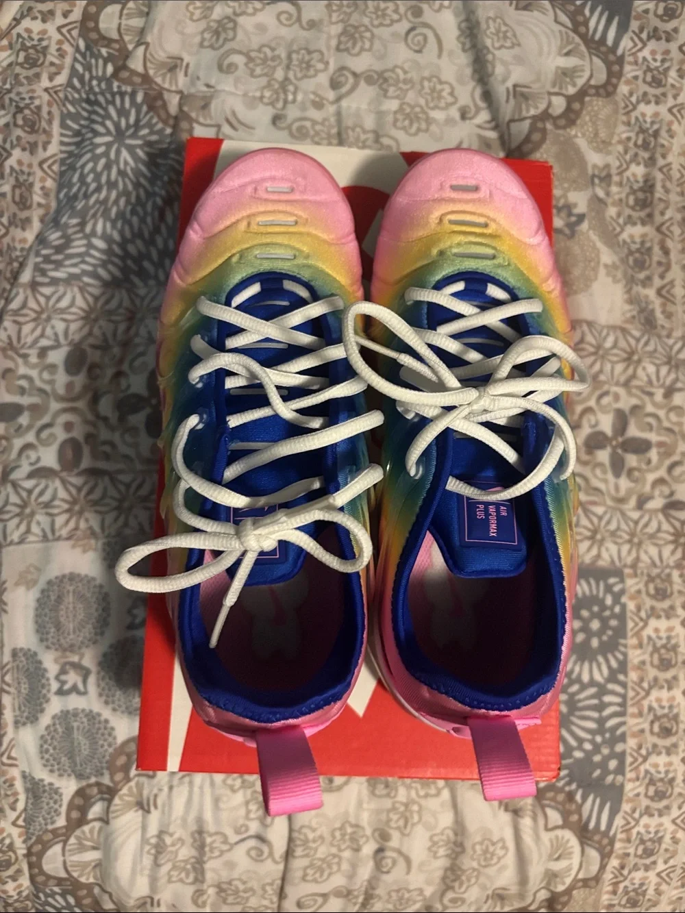 Nike Wonens Gradient Rainbow Sneakers - Pink, Yellow, Blue